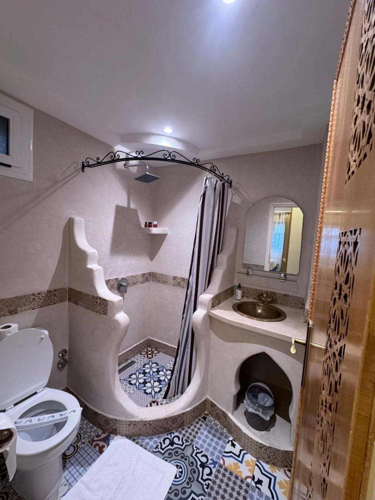 Hotel Tarek Chefchaouen Exterior photo